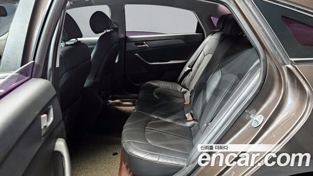 Hyundai LF Sonata Premium, 2017 13