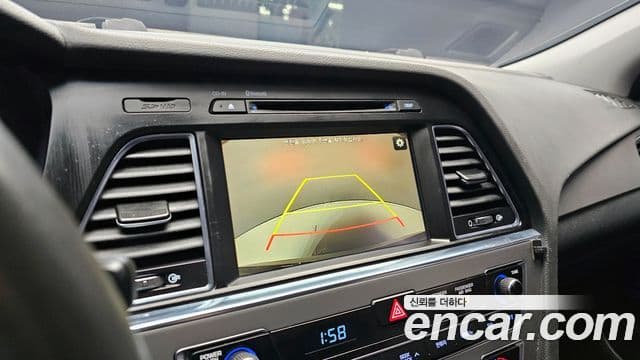 Hyundai LF Sonata Premium, 2017 16