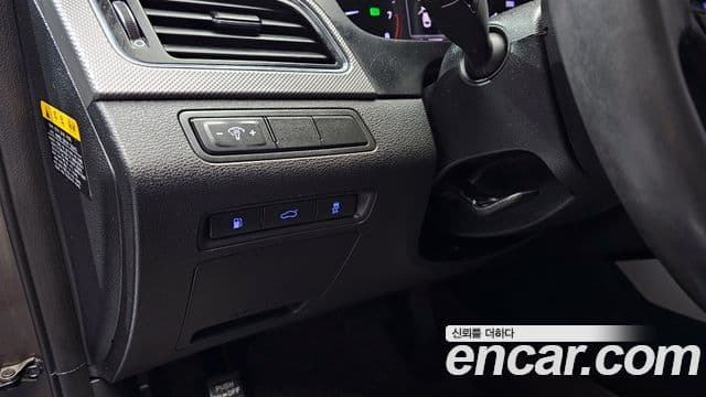 Hyundai LF Sonata Premium, 2017 17