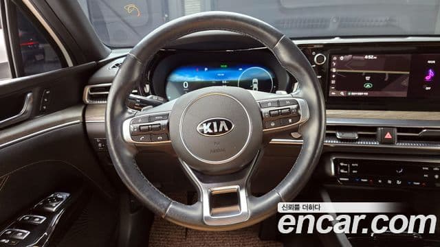 Kia K5 3세대 Signature, 2020 13