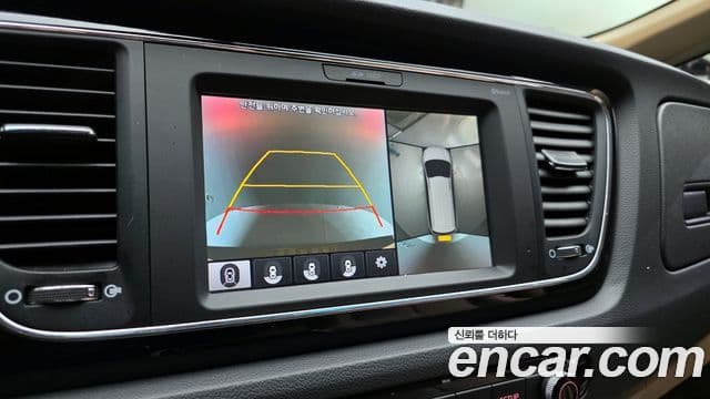 Kia All New Carnival VIP, 2018 17