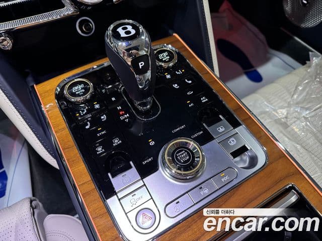 Bentley Flying Spur 3세대, 2022 11