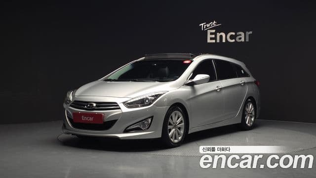 Hyundai i40 Modern, 2012 1