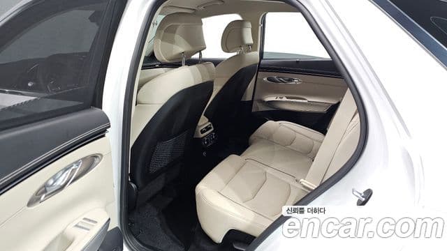 Genesis GV70, 2023 17