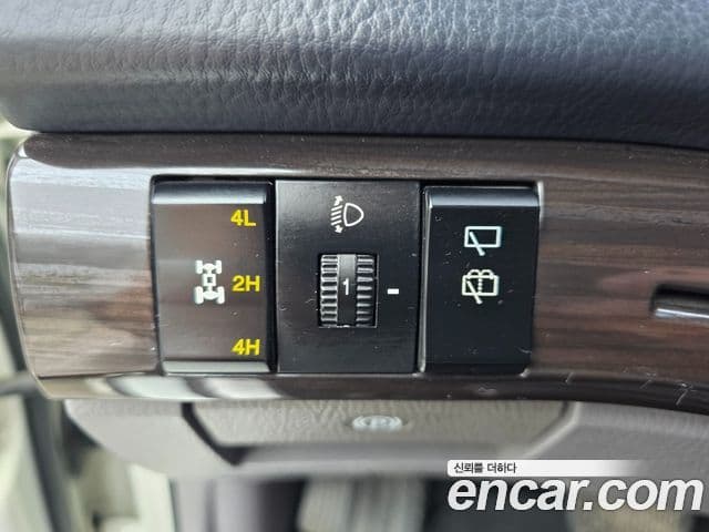 KG모빌리티(SsangYong) Korando 투리스모 4WD outdoor Edition 9인승, 2016 12