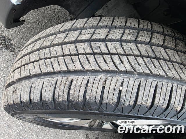 KG모빌리티(SsangYong) Korando 투리스모 4WD outdoor Edition 9인승, 2016 19