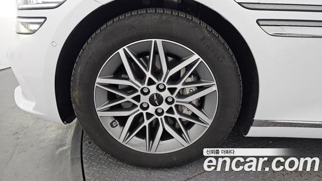 Genesis G80 (RG3) бензин 2.5 турбо 2WD, 2026 все фото