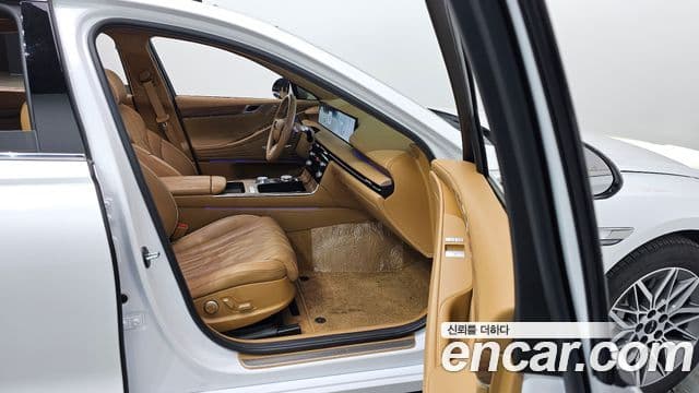 Genesis G80 (RG3) бензин 2.5 турбо 2WD, 2026 11