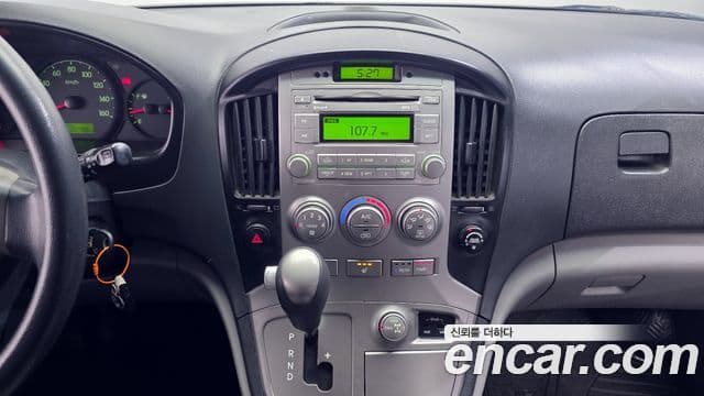 Hyundai Grand Starex CVX Luxury, 2015 15