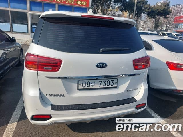 Kia The / новый New Carnival VIP, 2019 4