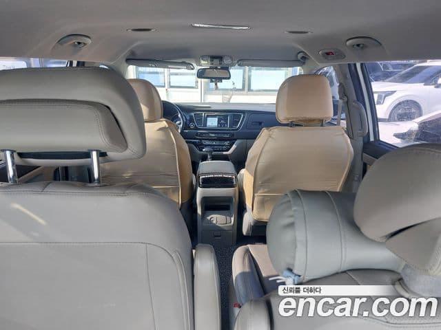 Kia The / новый New Carnival VIP, 2019 7