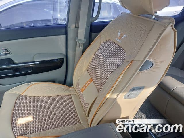 Kia The / новый New Carnival VIP, 2019 10