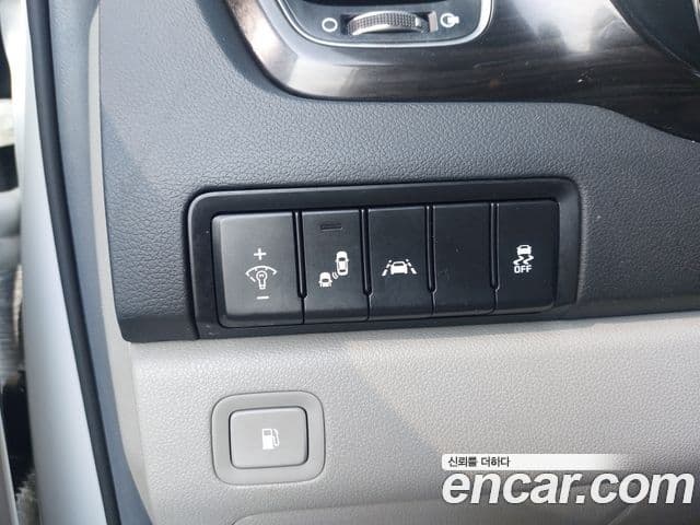 Kia The / новый New Carnival VIP, 2019 18