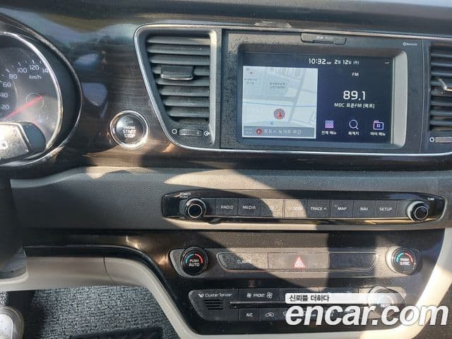 Kia The / новый New Carnival VIP, 2019 19