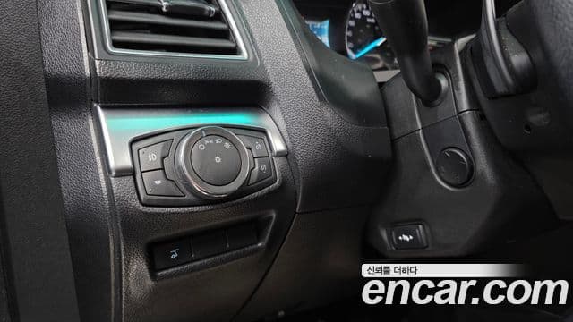 Ford Explorer 5세대, 2017 17