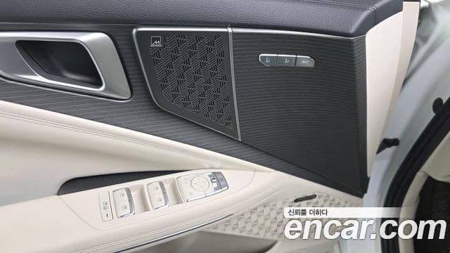 Kia The / новый New K8 Noblesse, 2025 18