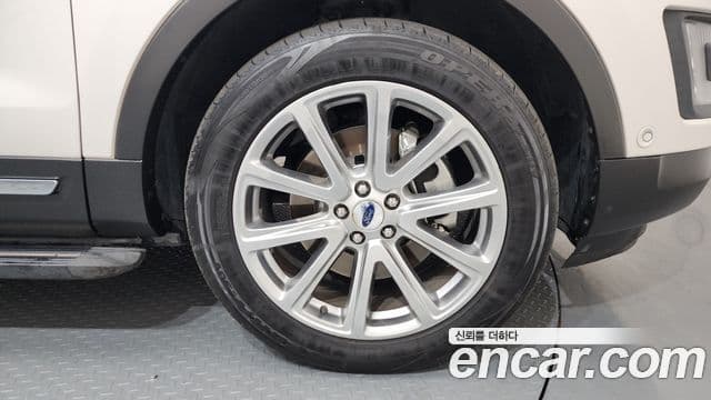 Ford Explorer 5세대, 2017 все фото