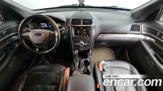 Ford Explorer 5세대, 2017 7