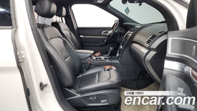 Ford Explorer 5세대, 2017 11