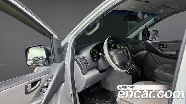 Hyundai Grand Starex CVX Premium, 2009 11