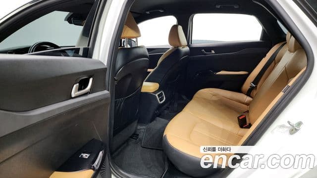 Kia K5 гибрид 3세대 Prestige, 2023 11