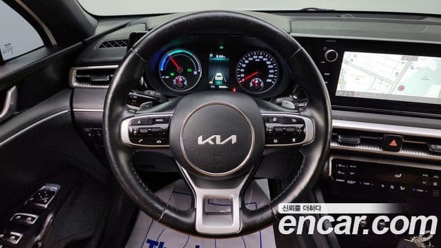Kia K5 гибрид 3세대 Prestige, 2023 14
