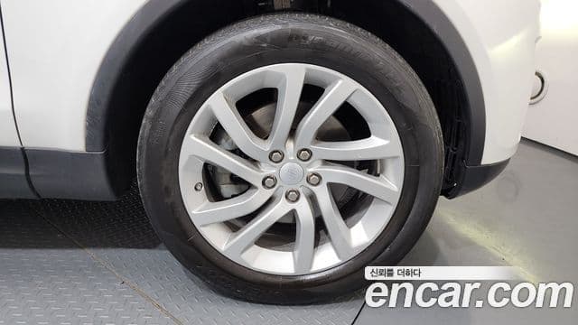 Land Rover Discovery 5 3.0 TD6 HSE, 2018 все фото