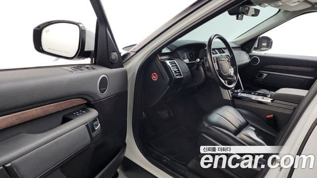 Land Rover Discovery 5 3.0 TD6 HSE, 2018 10