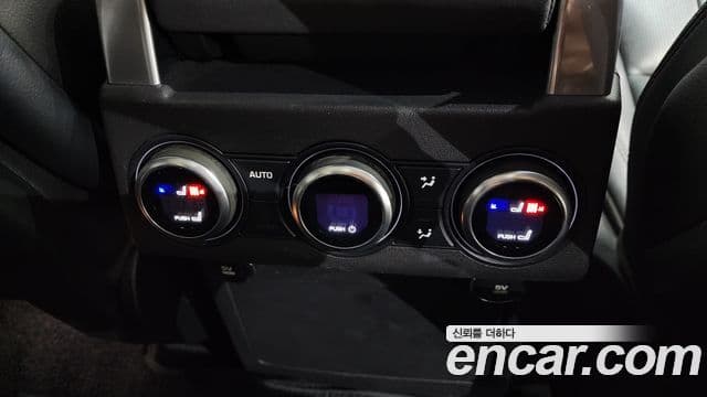 Land Rover Discovery 5 3.0 TD6 HSE, 2018 18