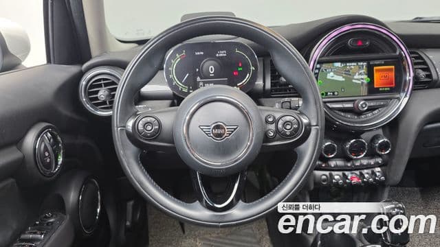 Mini Cooper 3세대, 2021 13