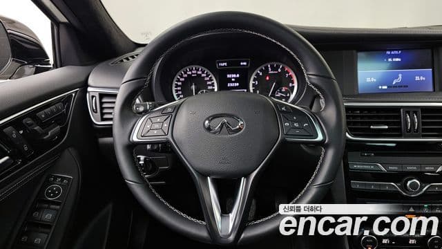 Infiniti Q30 2.0 Essential, 2019 13