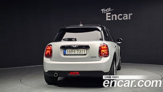 Mini Cooper 3세대, 2021 4