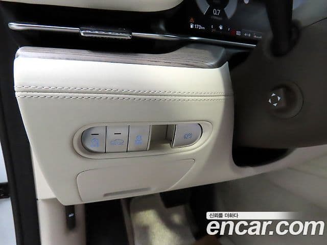 Genesis G90 (RS4) бензин 3.5 турбо AWD, 2025 14