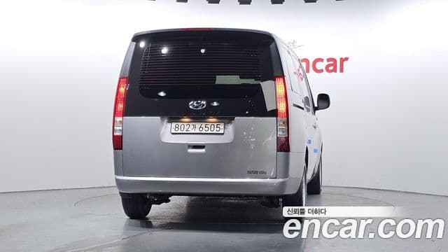 Hyundai Staria Smart, 2023 4