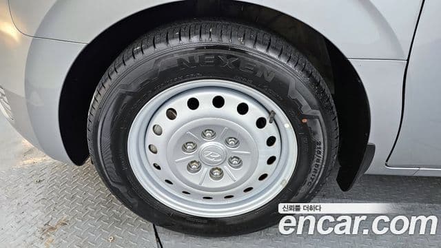 Hyundai Staria Smart, 2023 все фото