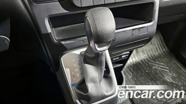Hyundai Staria Smart, 2023 9