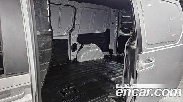 Hyundai Staria Smart, 2023 11