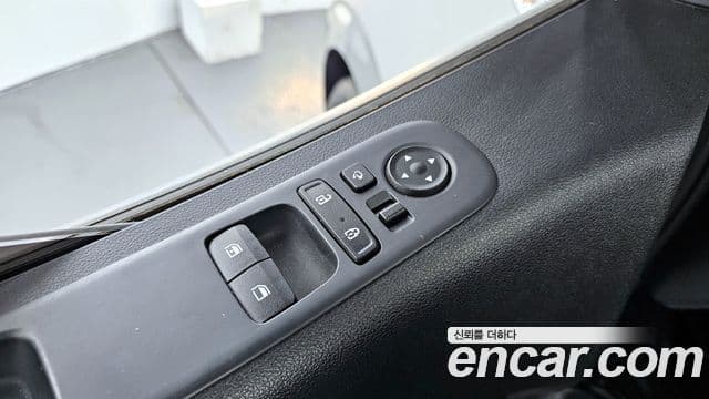 Hyundai Staria Smart, 2023 14