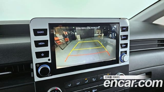 Hyundai Staria Smart, 2023 17