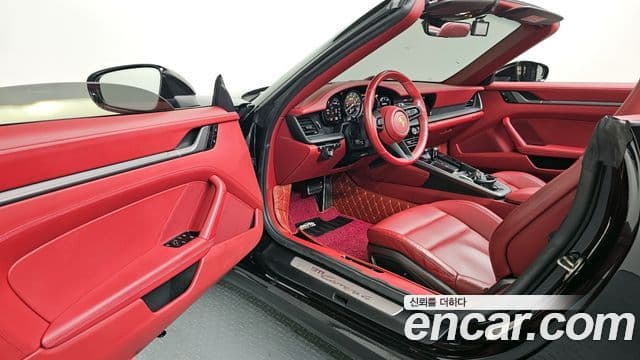 Porsche 911 (992) Carrera 4 кабриолет, 2020 11
