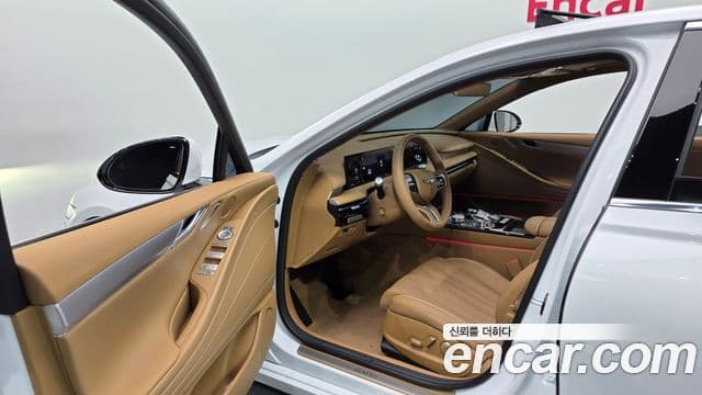 Genesis G80 (RG3) бензин 2.5 турбо AWD, 2026 11