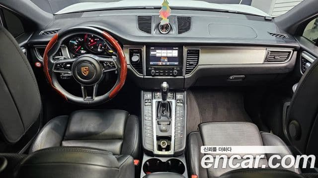 Porsche Macan 95B, 2018 7