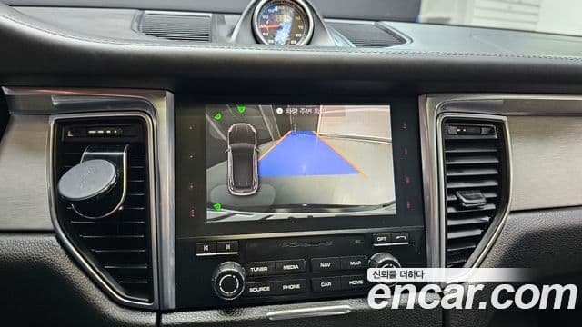 Porsche Macan 95B, 2018 15