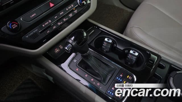 Kia All New Carnival President, 2016 9