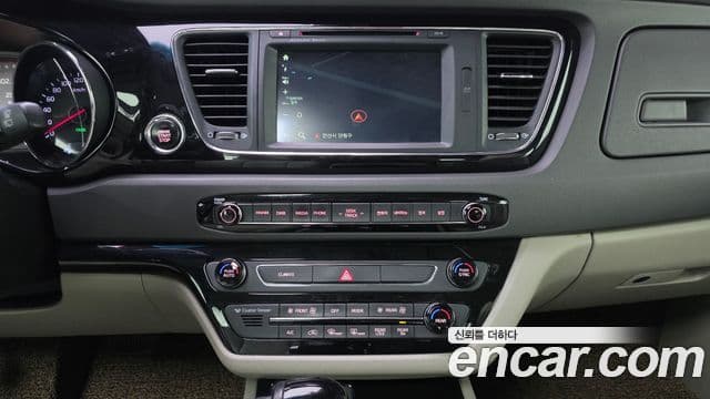 Kia All New Carnival President, 2016 17
