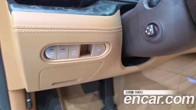 Genesis G90 (RS4) бензин 3.5 турбо AWD, 2023 10