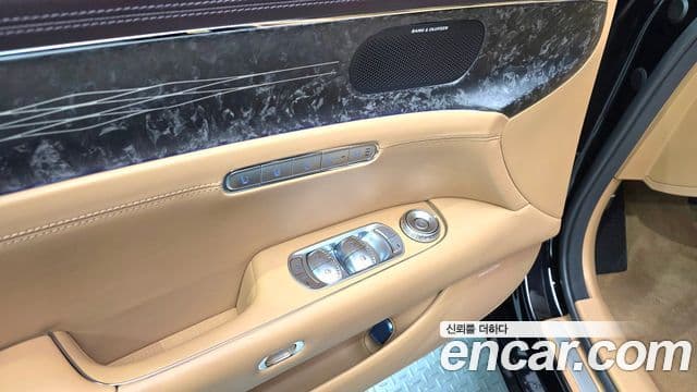 Genesis G90 (RS4) бензин 3.5 турбо AWD, 2023 11