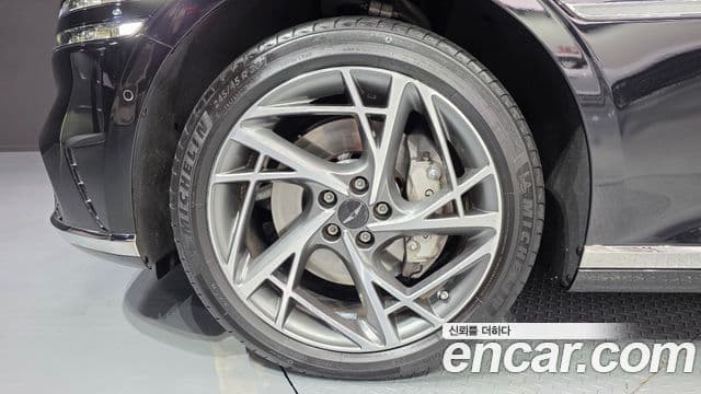 Genesis G90 (RS4) бензин 3.5 турбо AWD, 2023 19