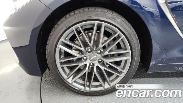 Genesis G70 Supreme, 2018 все фото