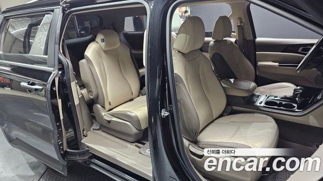 Kia Carnival 4세대 Prestige, 2021 11